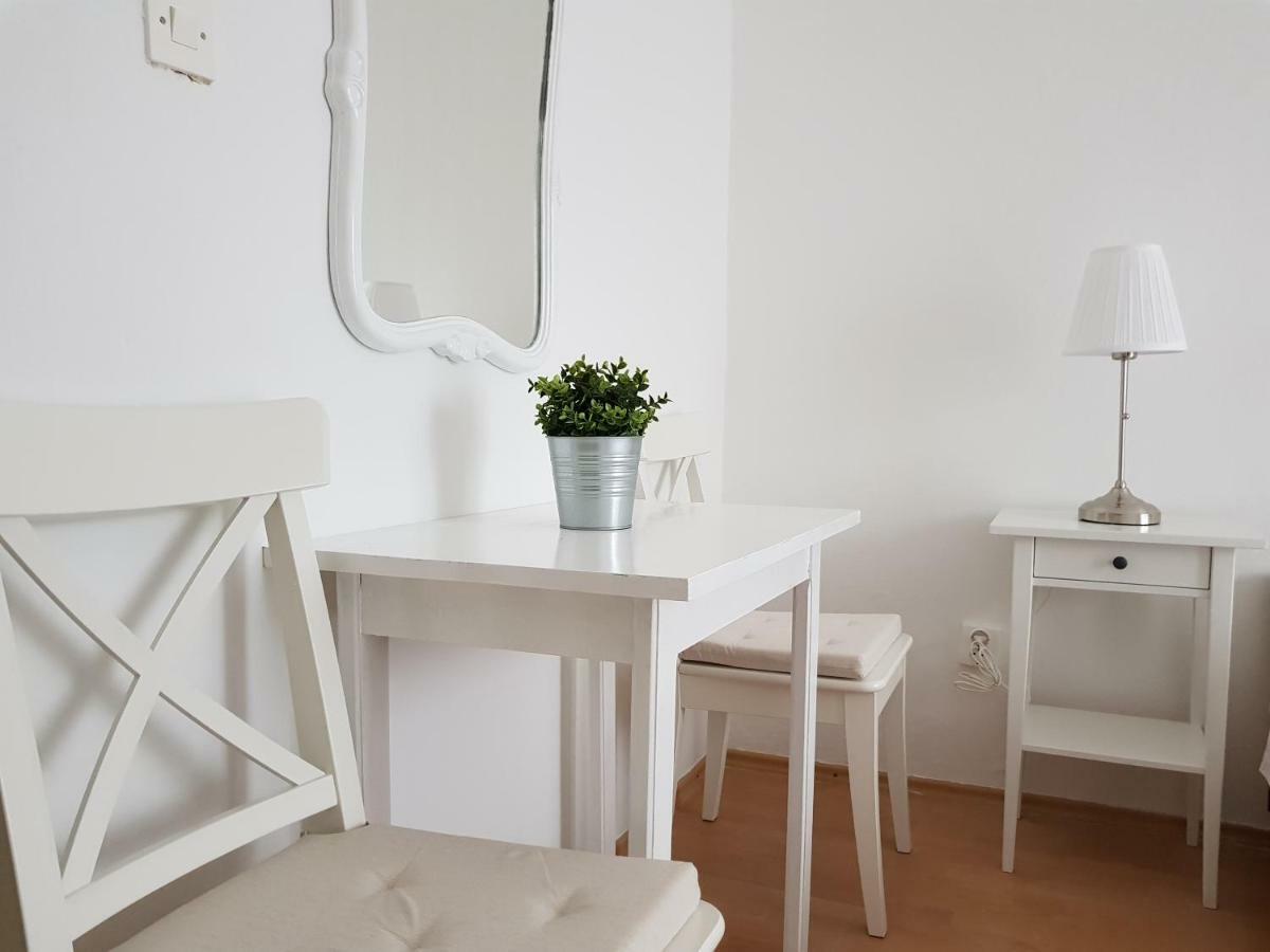 Apartmani Mira Vodice Buitenkant foto