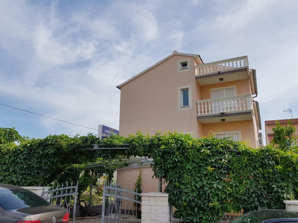 Apartmani Mira Vodice Buitenkant foto