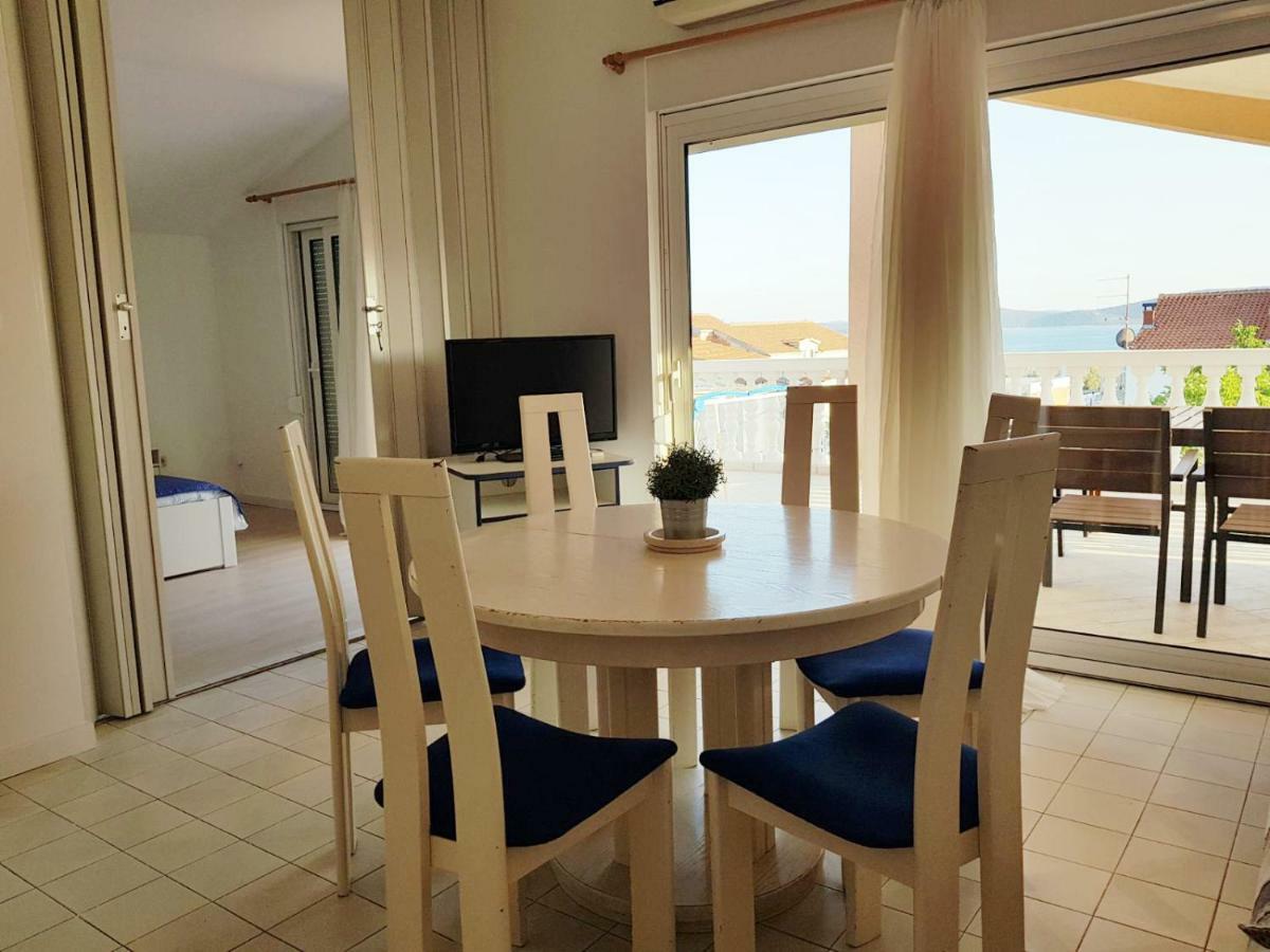 Apartmani Mira Vodice Buitenkant foto
