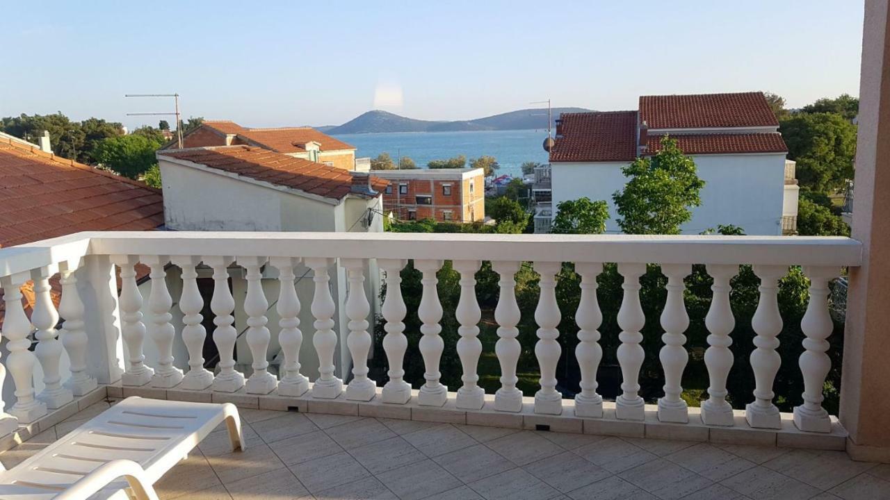 Apartmani Mira Vodice Buitenkant foto